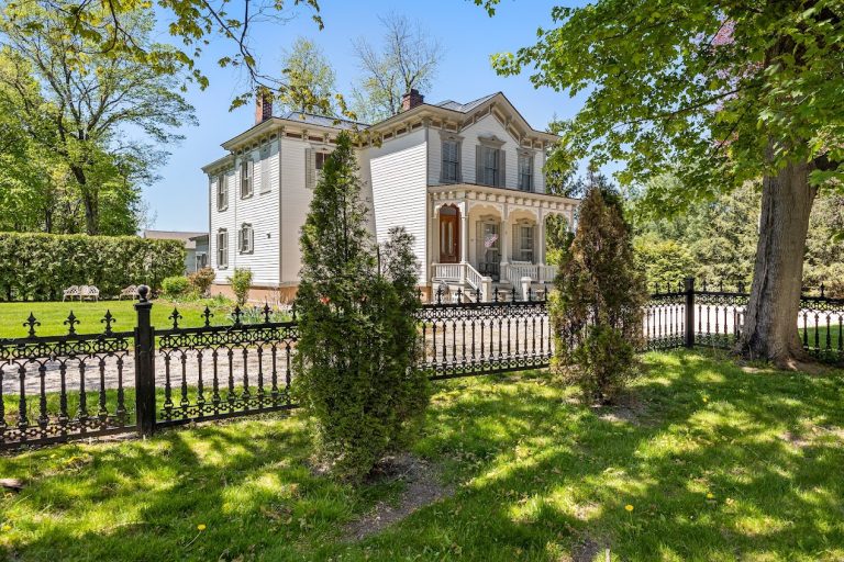 ANDERSON AGENCY REALTORS